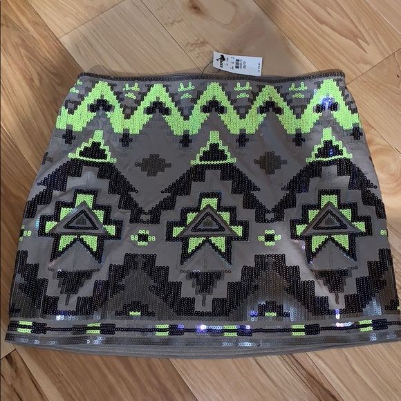 Express Dresses & Skirts - Beautiful Express skirt!